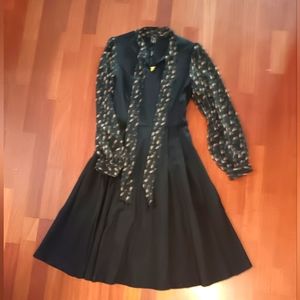 GOWNTOWN Retro Classic 50s Vintage Inspired Dress - M